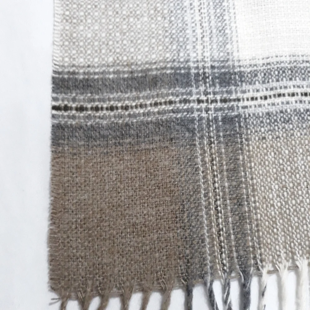 V. Fraas Cashmink plaid scarf